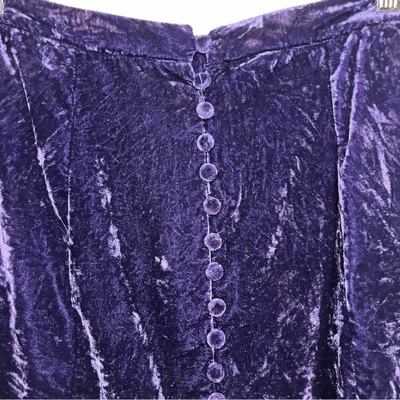 Urban outfitters velvet. Purple micro mini skirt with buttons. Small - Picture 4 of 7